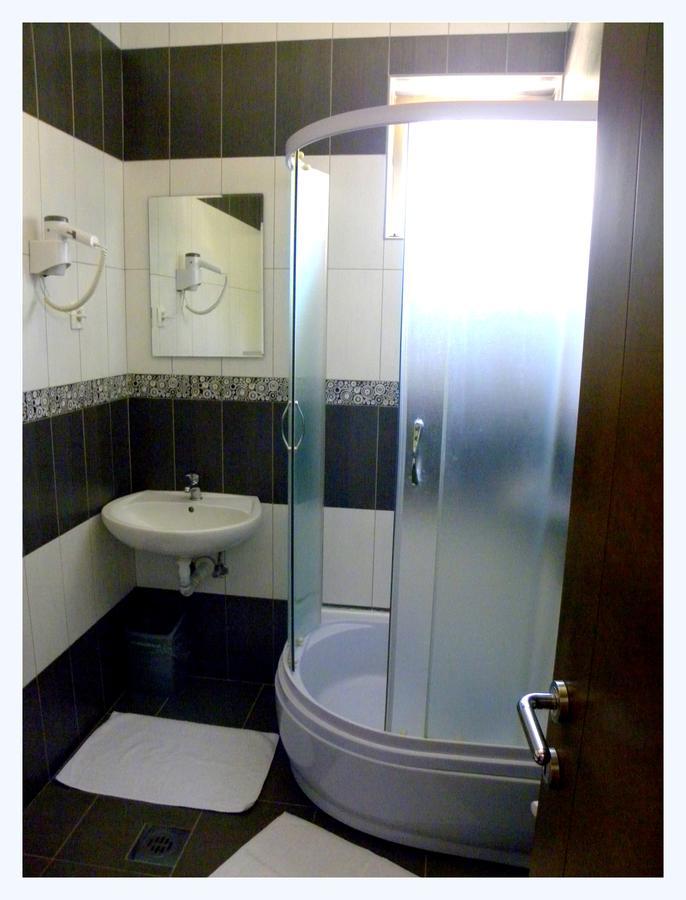 Guesthouse Maslina Будва Екстер'єр фото